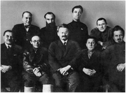 Иллюстрация к книге — Лев Троцкий [i_041.jpg]