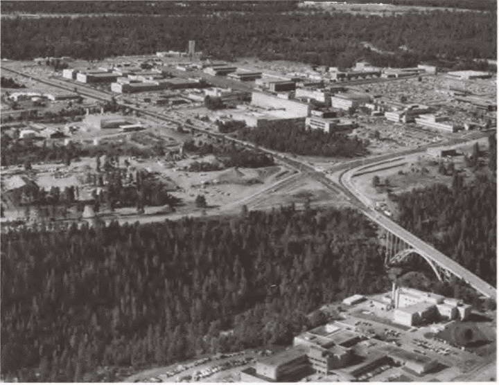 Иллюстрация к книге — Франклин Рузвельт [i_054.jpg]