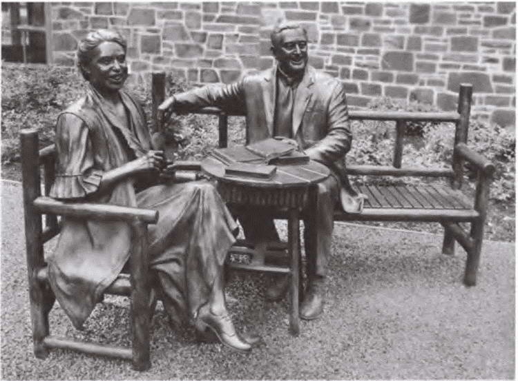 Иллюстрация к книге — Франклин Рузвельт [i_073.jpg]