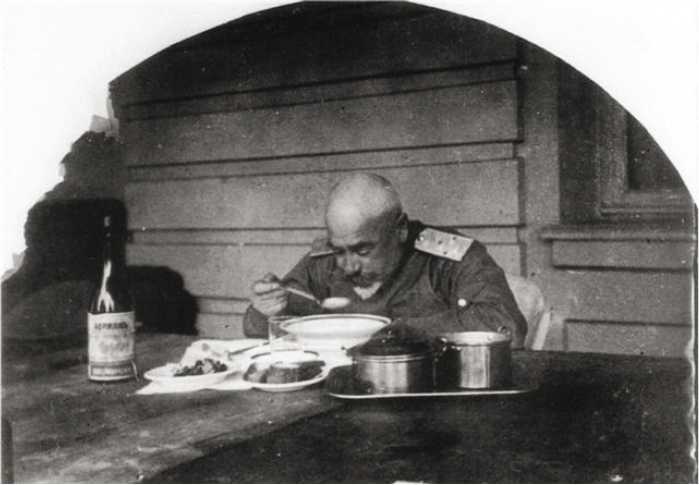 Иллюстрация к книге — Генерал Деникин [i_040.jpg]