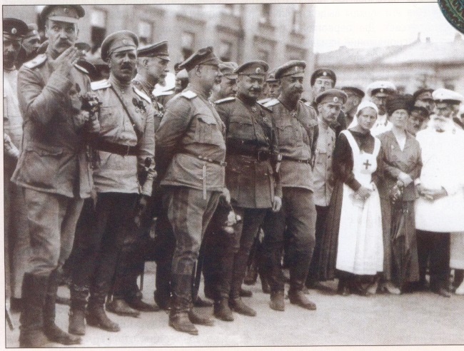 Иллюстрация к книге — Генерал Деникин [i_043.jpg]