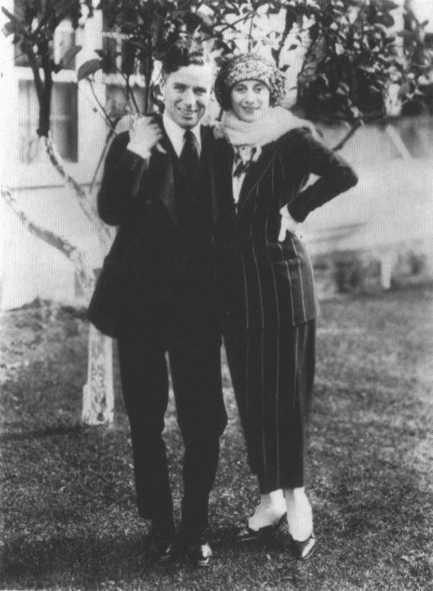 Иллюстрация к книге — Моя жизнь с Чаплином. Интимные воспоминания [i_010.jpg]