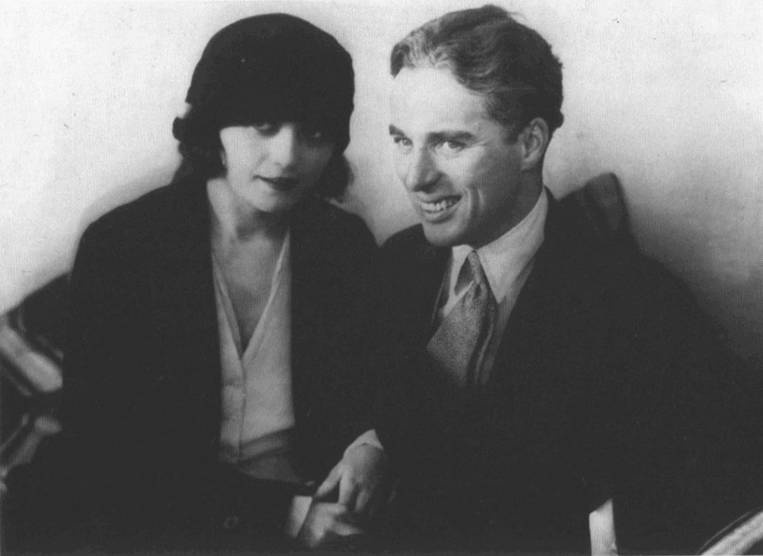 Иллюстрация к книге — Моя жизнь с Чаплином. Интимные воспоминания [i_013.jpg]