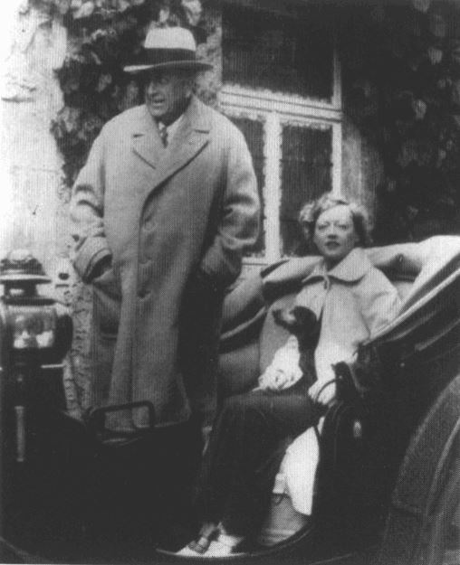 Иллюстрация к книге — Моя жизнь с Чаплином. Интимные воспоминания [i_019.jpg]