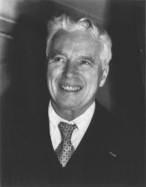 Иллюстрация к книге — Моя жизнь с Чаплином. Интимные воспоминания [i_027.jpg]