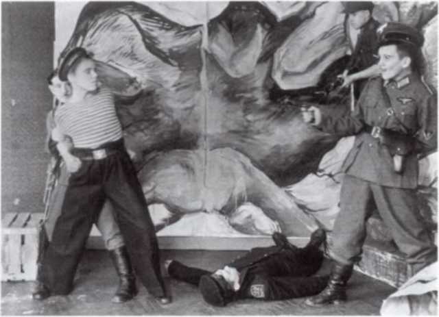 Иллюстрация к книге — Громов [i_015.jpg]