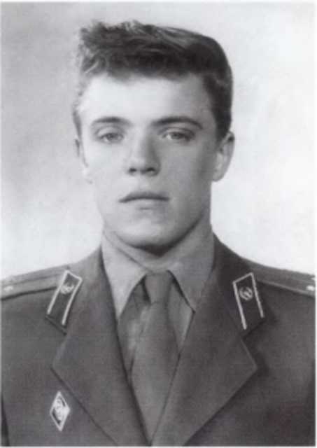 Иллюстрация к книге — Громов [i_022.jpg]