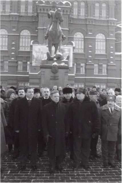 Иллюстрация к книге — Громов [i_064.jpg]