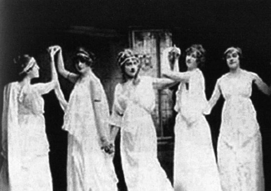 Иллюстрация к книге — Агата Кристи [i_008.jpg]