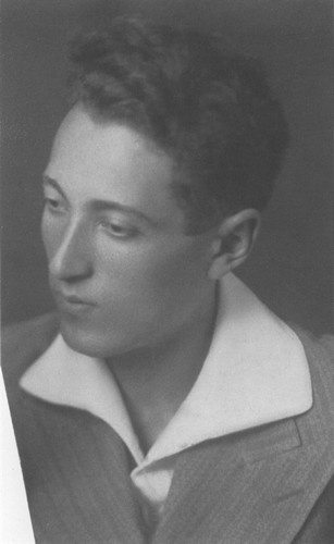 Иллюстрация к книге — Мой век [i_009.jpg]