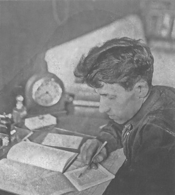 Иллюстрация к книге — Мой век [i_023.jpg]