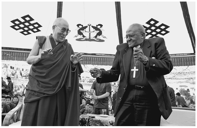 Иллюстрация к книге — Книга радости. Как быть счастливым в меняющемся мире [img_9.jpg]