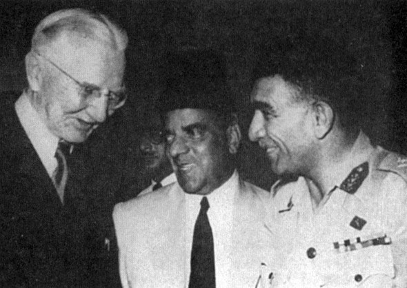 Иллюстрация к книге — Главный финансист Третьего рейха. Признание старого лиса. 1923-1948 [i_022.jpg]