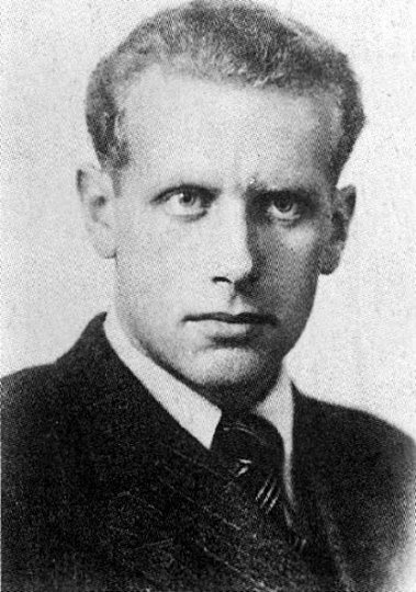 Иллюстрация к книге — Таков мой век [i_051.jpg]