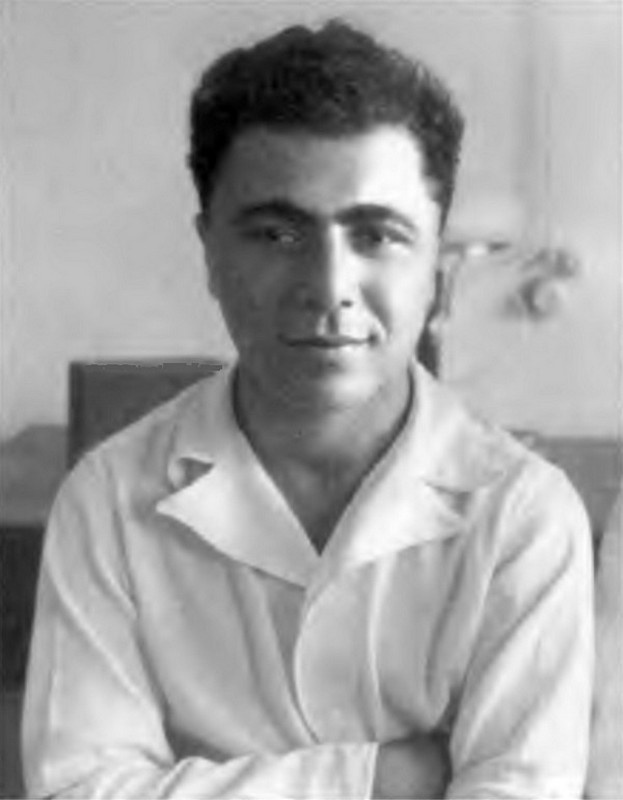 Иллюстрация к книге — Амбарцумян [i_020.jpg]