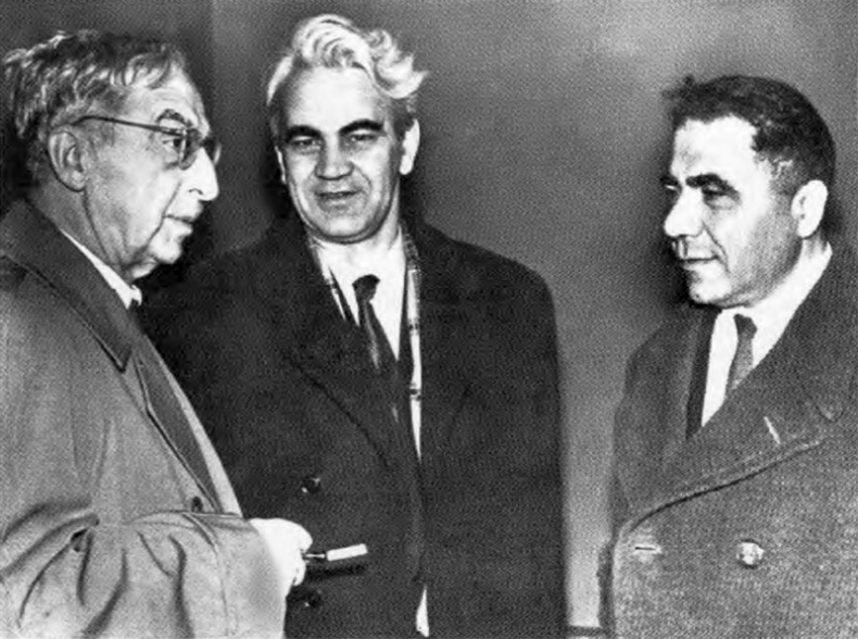 Иллюстрация к книге — Амбарцумян [i_045.jpg]