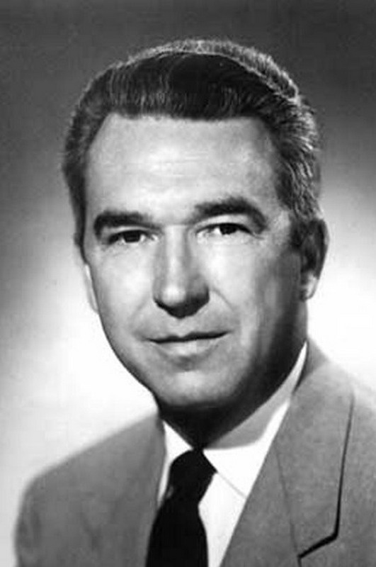 Иллюстрация к книге — Амбарцумян [i_055.jpg]