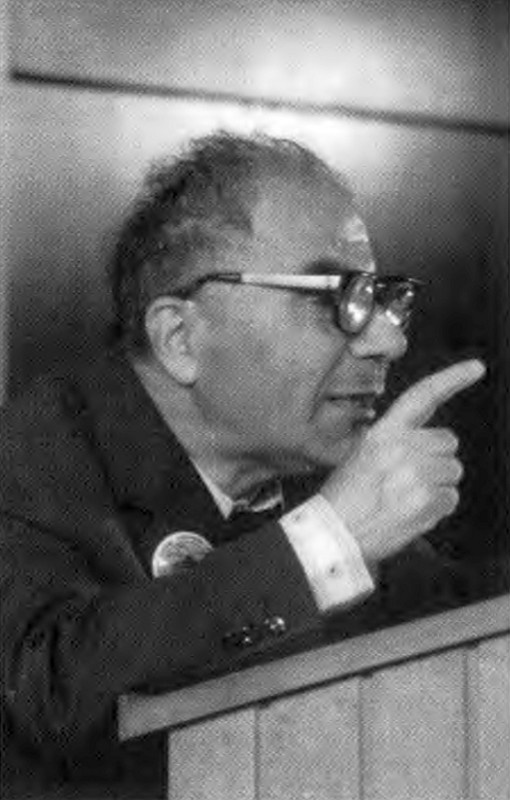 Иллюстрация к книге — Амбарцумян [i_056.jpg]