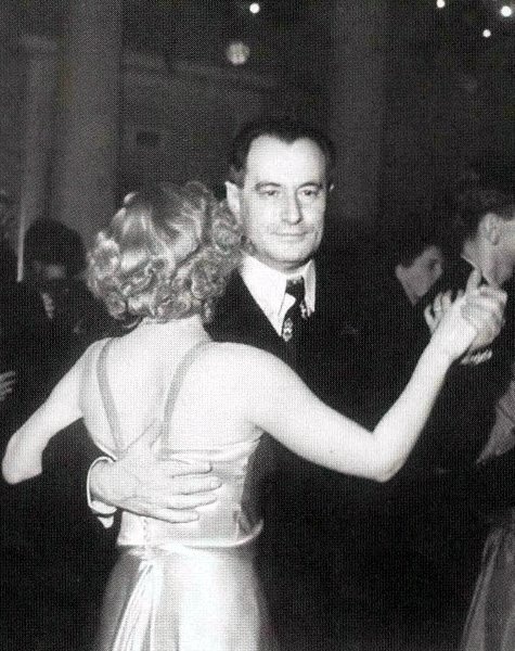 Иллюстрация к книге — Катаев. Погоня за вечной весной [i_055.jpg]