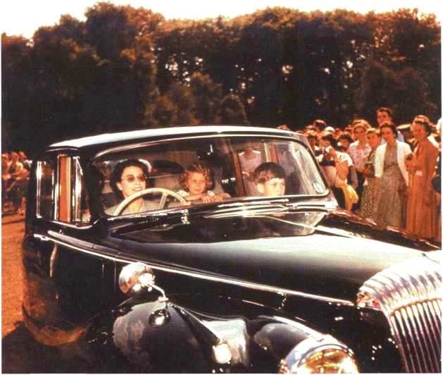 Иллюстрация к книге — Виндзоры [i_127.jpg]