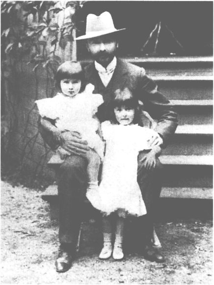 Иллюстрация к книге — Вера (Миссис Владимир Набоков) [i_004.jpg]