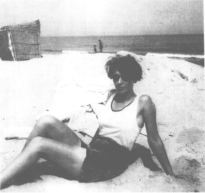 Иллюстрация к книге — Вера (Миссис Владимир Набоков) [i_018.jpg]