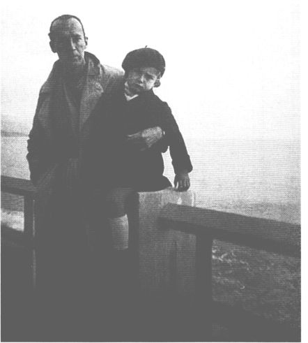 Иллюстрация к книге — Вера (Миссис Владимир Набоков) [i_021.jpg]