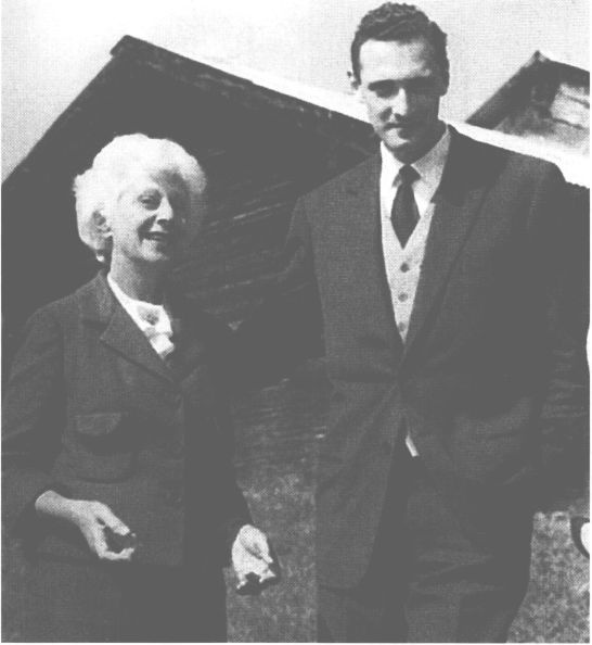 Иллюстрация к книге — Вера (Миссис Владимир Набоков) [i_041.jpg]