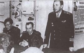 Иллюстрация к книге — Мятежный «Сторожевой». Последний парад капитана 3-го ранга Саблина [imgacb8.jpg]