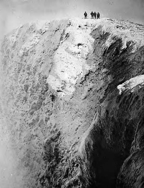 Иллюстрация к книге — В сердце Антарктики [i_071.jpg]