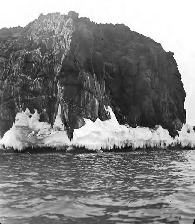 Иллюстрация к книге — В сердце Антарктики [i_120.jpg]