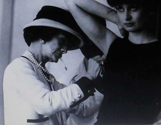 Иллюстрация к книге — Загадочная Коко Шанель [_042.jpg]