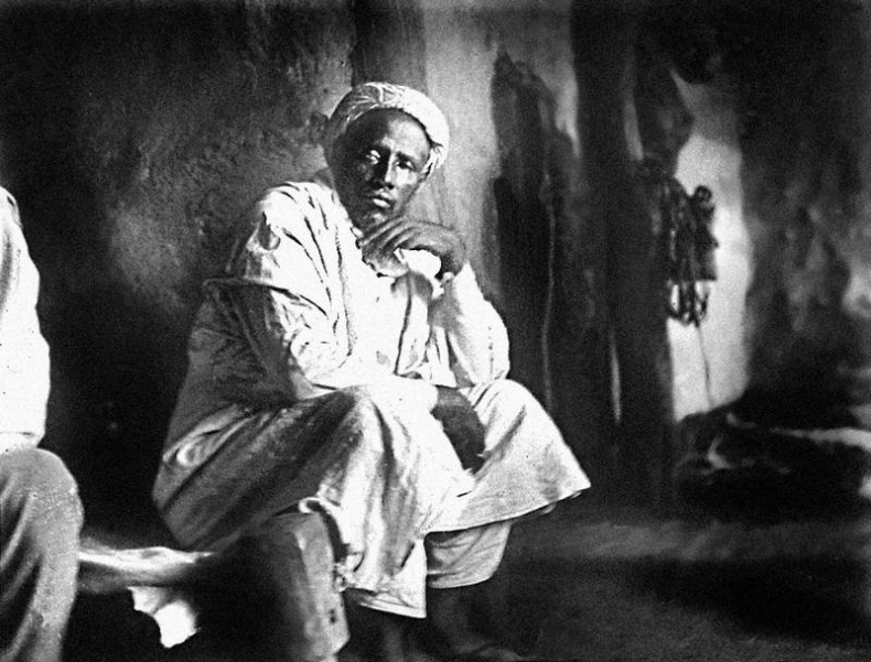 Иллюстрация к книге — Зодчий. Жизнь Николая Гумилева [i_069.jpg]