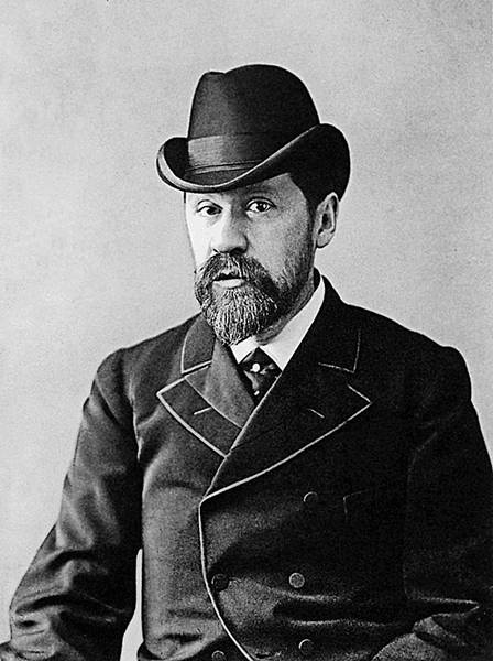 Иллюстрация к книге — Зодчий. Жизнь Николая Гумилева [i_081.jpg]