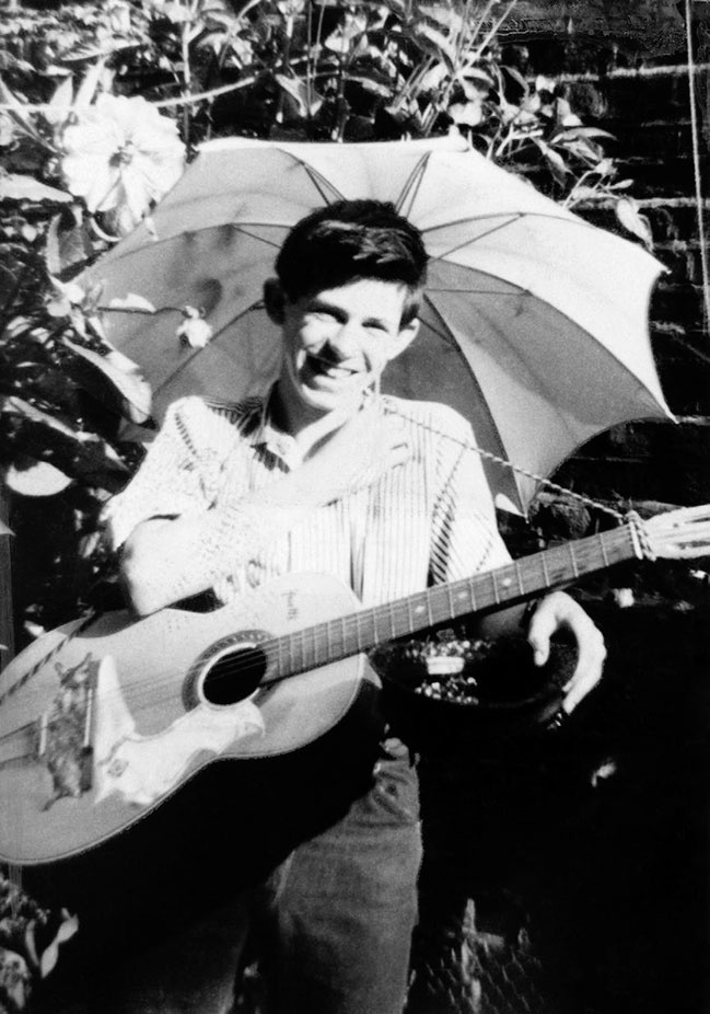 Иллюстрация к книге — Жизнь [i_002.jpg]