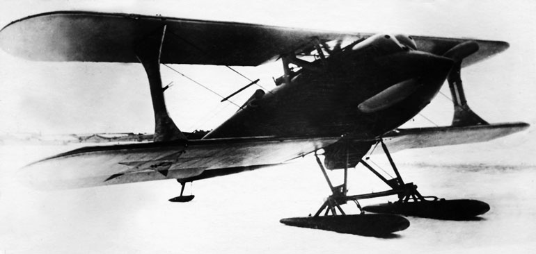 Иллюстрация к книге — Чкалов. Взлет и падение великого пилота [i_018.jpg]