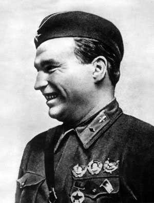 Иллюстрация к книге — Чкалов. Взлет и падение великого пилота [i_085.jpg]