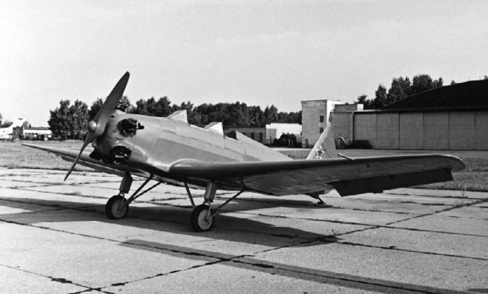 Иллюстрация к книге — Неизвестный Яковлев. &quot;Железный&quot; авиаконструктор [neizyak_1672_img_010.jpg]