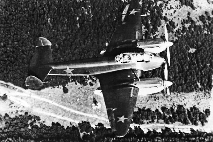 Иллюстрация к книге — Неизвестный Яковлев. &quot;Железный&quot; авиаконструктор [neizyak_1672_img_019.jpg]