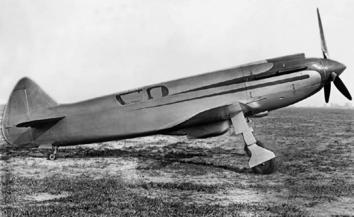 Иллюстрация к книге — Неизвестный Яковлев. &quot;Железный&quot; авиаконструктор [neizyak_1672_img_023.jpg]