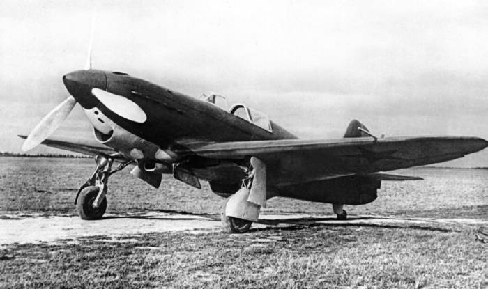 Иллюстрация к книге — Неизвестный Яковлев. &quot;Железный&quot; авиаконструктор [neizyak_1672_img_028.jpg]