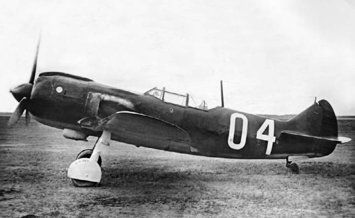 Иллюстрация к книге — Неизвестный Яковлев. &quot;Железный&quot; авиаконструктор [neizyak_1672_img_059.jpg]