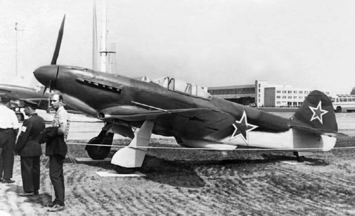 Иллюстрация к книге — Неизвестный Яковлев. "Железный" авиаконструктор [neizyak_1672_img_081.jpg]