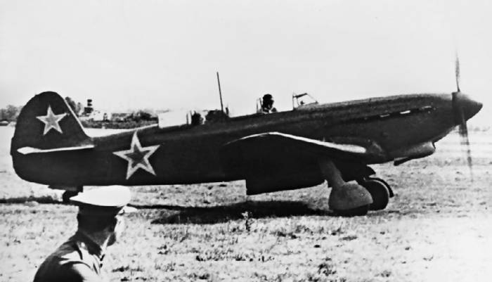 Иллюстрация к книге — Неизвестный Яковлев. &quot;Железный&quot; авиаконструктор [neizyak_1672_img_096.jpg]