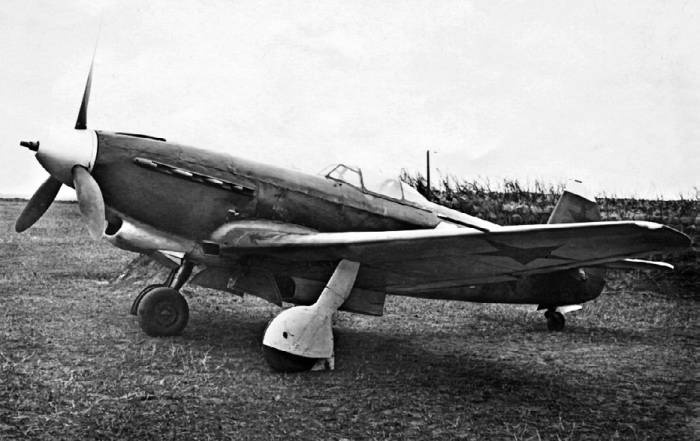 Иллюстрация к книге — Неизвестный Яковлев. "Железный" авиаконструктор [neizyak_1672_img_098.jpg]