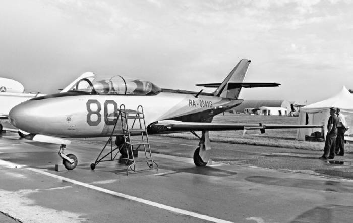 Иллюстрация к книге — Неизвестный Яковлев. "Железный" авиаконструктор [neizyak_1672_img_145.jpg]