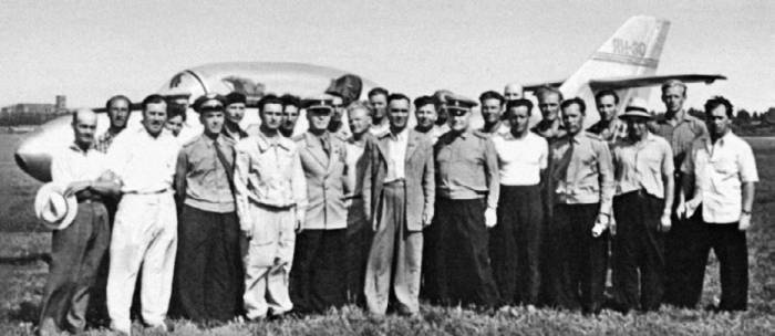 Иллюстрация к книге — Неизвестный Яковлев. "Железный" авиаконструктор [neizyak_1672_img_150.jpg]