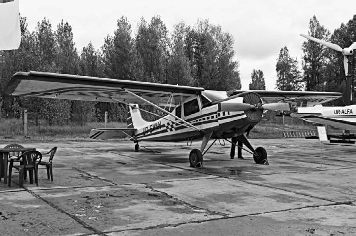 Иллюстрация к книге — Неизвестный Яковлев. &quot;Железный&quot; авиаконструктор [neizyak_1672_img_162.jpg]