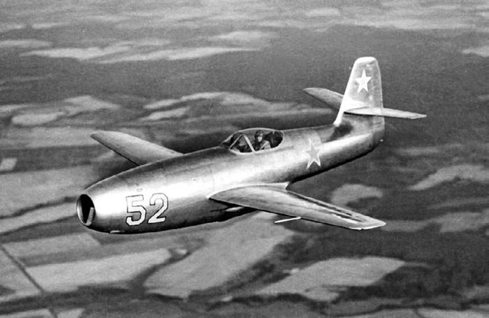 Иллюстрация к книге — Неизвестный Яковлев. "Железный" авиаконструктор [neizyak_1672_img_197.jpg]