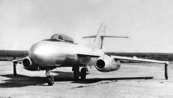 Иллюстрация к книге — Неизвестный Яковлев. &quot;Железный&quot; авиаконструктор [neizyak_1672_img_216.jpg]